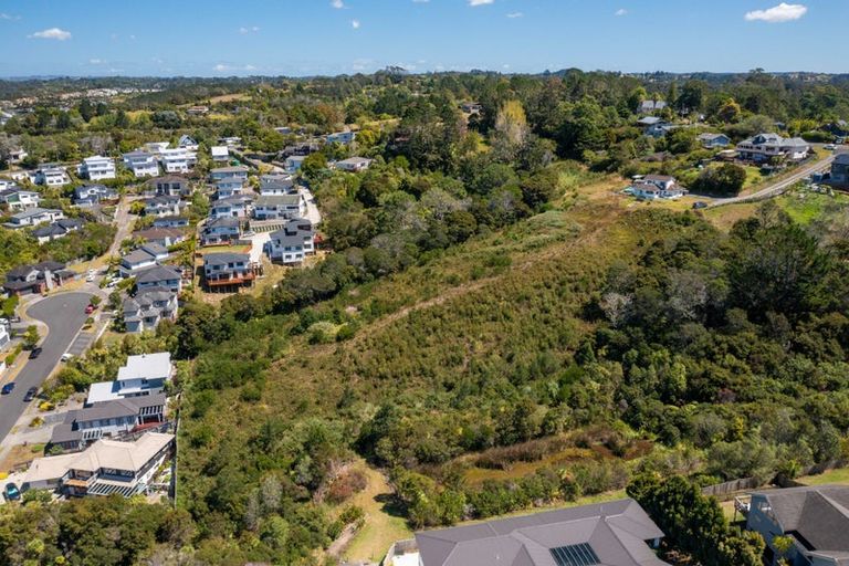 Photo of property in 95 Lonely Track Road, Fairview Heights, Auckland, 0632