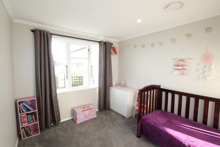 Photo of property in 32 Mccardle Road, Pahiatua, 4984