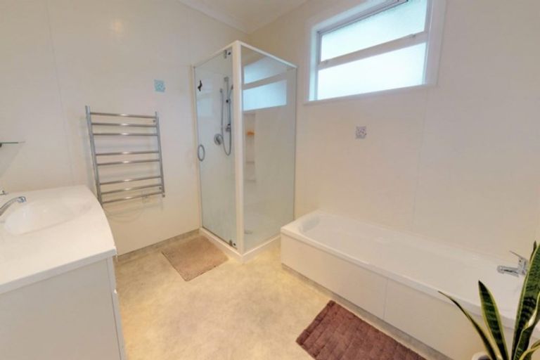 Photo of property in 7 Winchester Street, Levin, 5510