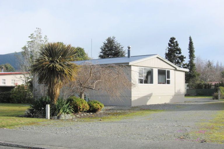 Photo of property in 25 Fergus Square, Te Anau, 9600