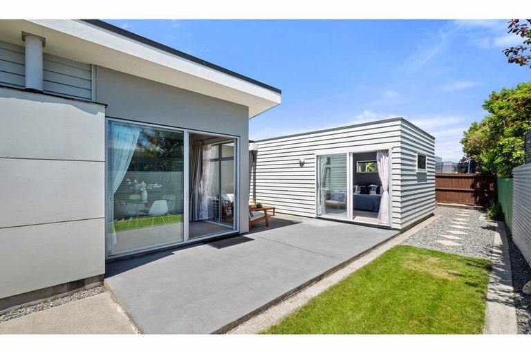Photo of property in 2 Casa Blanca Lane, Burwood, Christchurch, 8083
