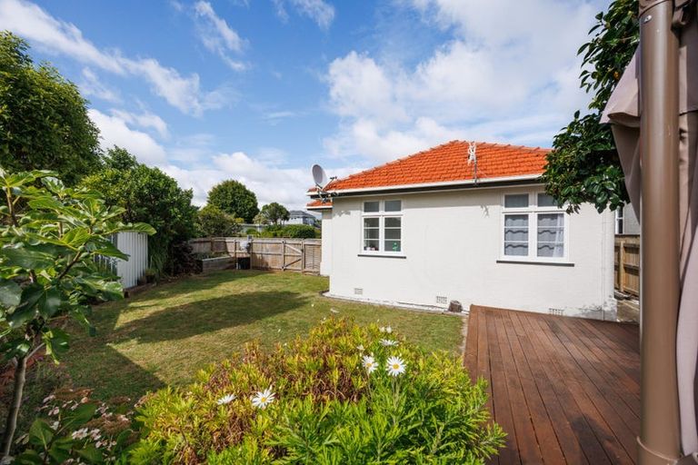 Photo of property in 35 Hardie Street, Hokowhitu, Palmerston North, 4410