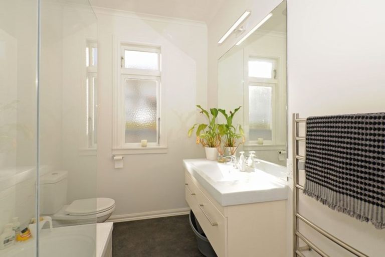 Photo of property in 145 Darlington Road, Miramar, Wellington, 6022