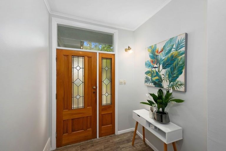 Photo of property in 11 Horoeka Street, Stokes Valley, Lower Hutt, 5019