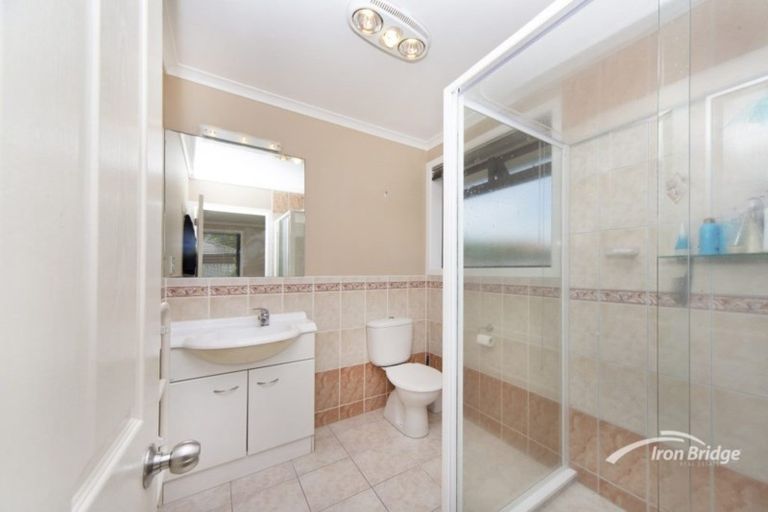 Photo of property in 15 Feeny Crescent, East Tamaki, Auckland, 2013