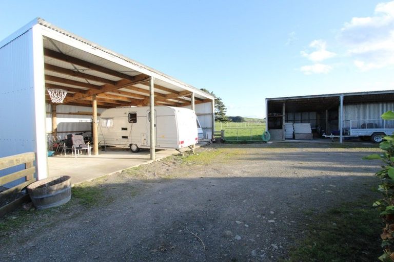 Photo of property in 32 Mccardle Road, Pahiatua, 4984
