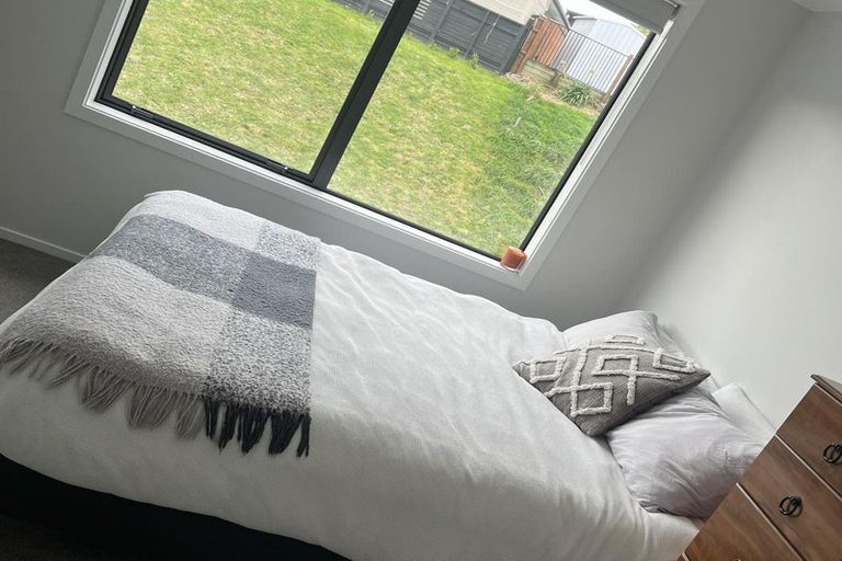 Photo of property in 16 Omaka Place, Aotea, Porirua, 5024