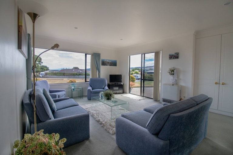 Photo of property in 15 Whetu Place, Nukuhau, Taupo, 3330