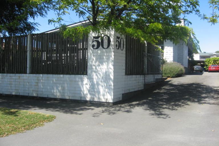 Photo of property in 50 Lochee Road, Upper Riccarton, Christchurch, 8041