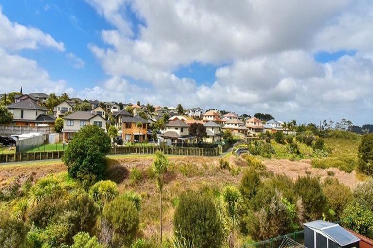 Photo of property in 56 Peninsula Road, Mangere, Auckland, 2022