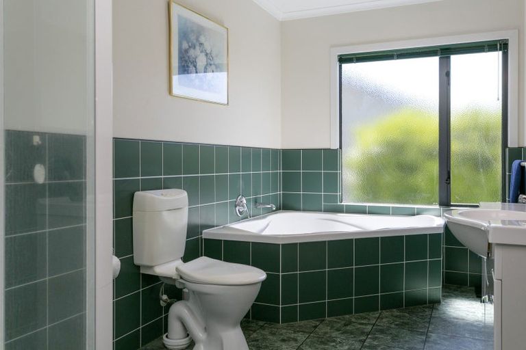 Photo of property in 17 Chelsea Rise, Nukuhau, Taupo, 3330