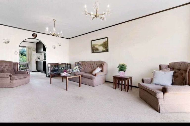 Photo of property in 2/54 Sunderlands Road, Half Moon Bay, Auckland, 2012