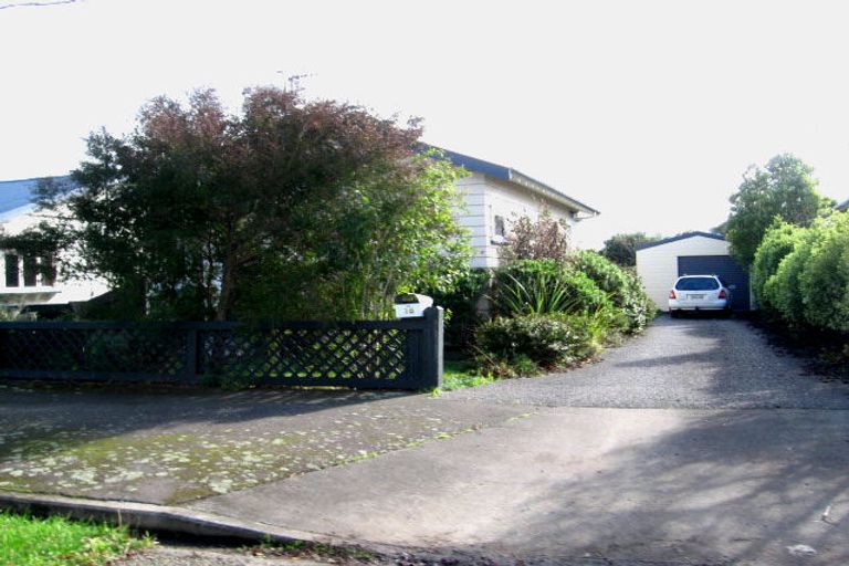 Photo of property in 15 Florence Avenue, Palmerston North, 4414