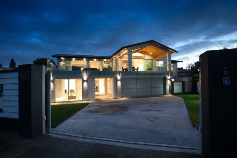 Photo of property in 163 Lake Crescent, Hamilton Lake, Hamilton, 3204