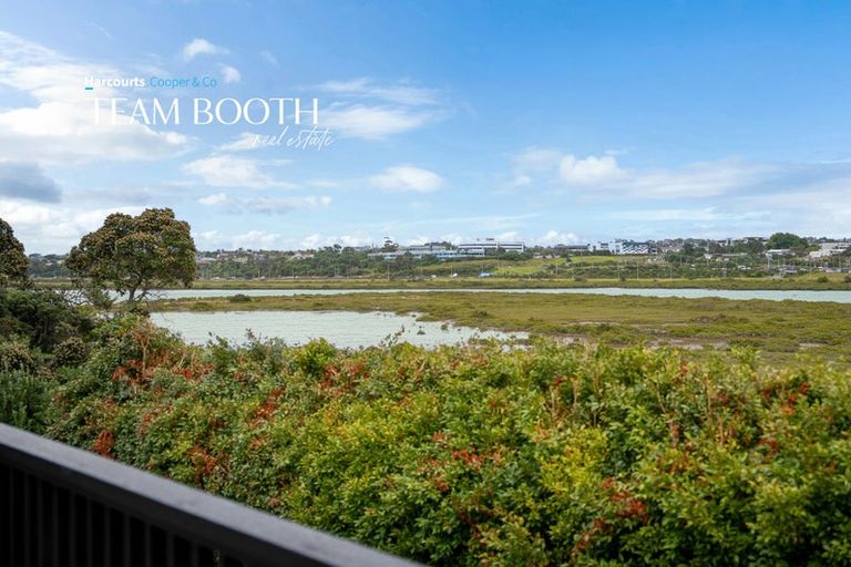 Photo of property in 2/5 Francis Street, Hauraki, Auckland, 0622