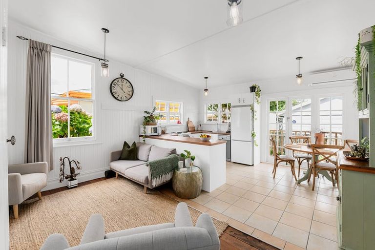 Photo of property in 10 Claude Street, Fairfield, Hamilton, 3214