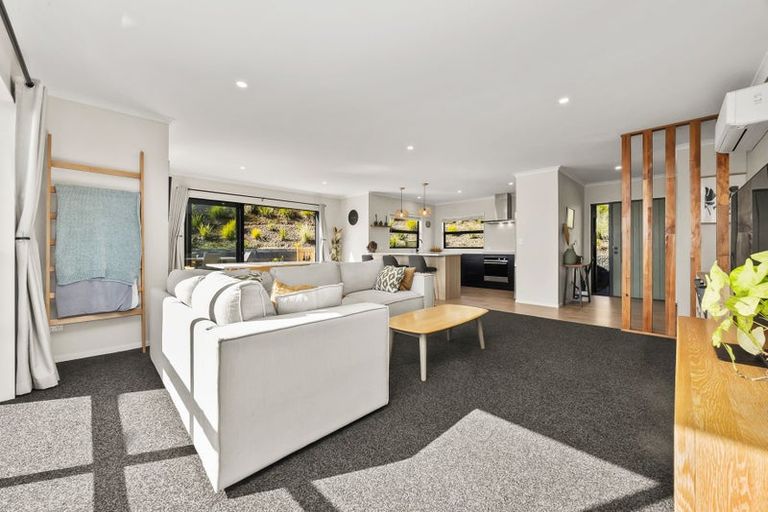 Photo of property in 82 Kotare Street, Waikanae, 5036