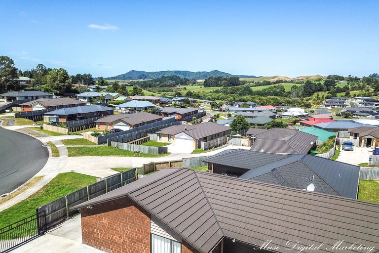 Photo of property in 12 Manuka Road, Huntly, 3700