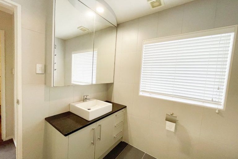 Photo of property in 9 Lucca Crescent, Flat Bush, Auckland, 2019