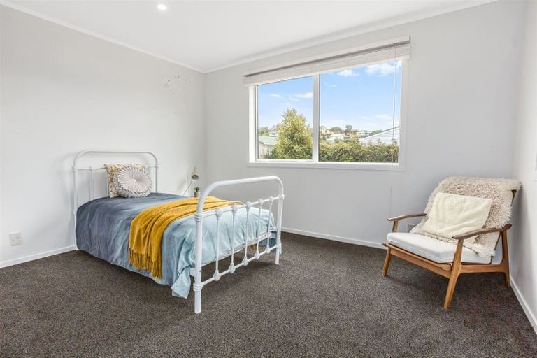 Photo of property in 10 Trispen Place, Camborne, Porirua, 5026