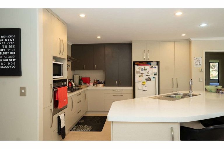 Photo of property in 4 Kotare Heights, Kerikeri, 0230