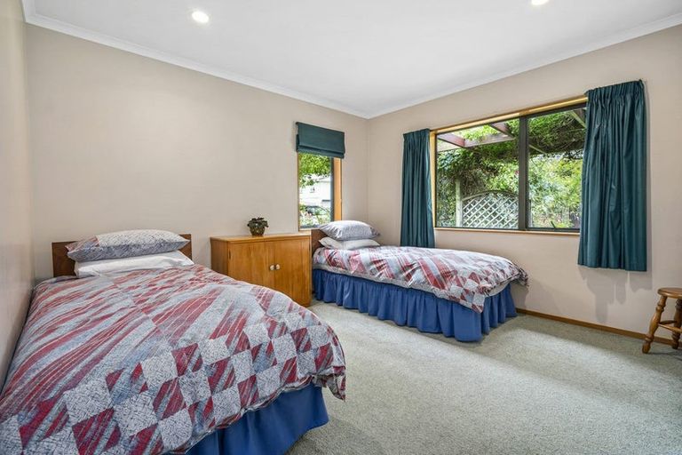 Photo of property in 71 Taylor Street, Cambridge, 3434