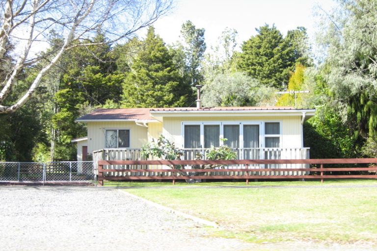 Photo of property in 8 Kaiuru Avenue, Pukawa Bay, Turangi, 3381