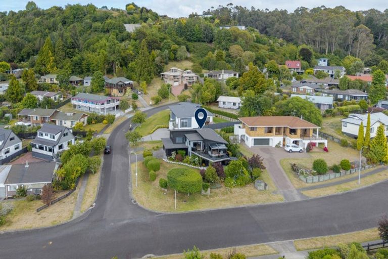 Photo of property in 2 Cherry Lane, Acacia Bay, Taupo, 3330