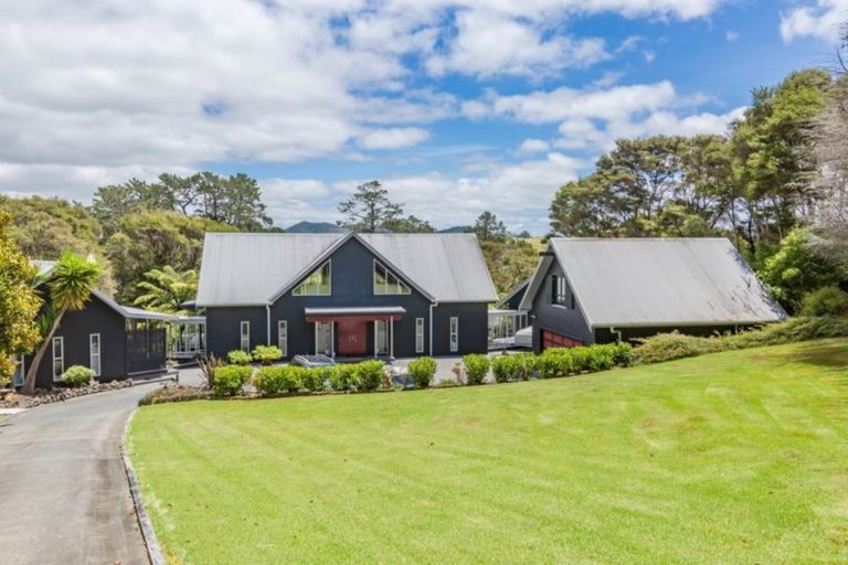 Photo of property in 838 Puketona Road, Haruru, 0204