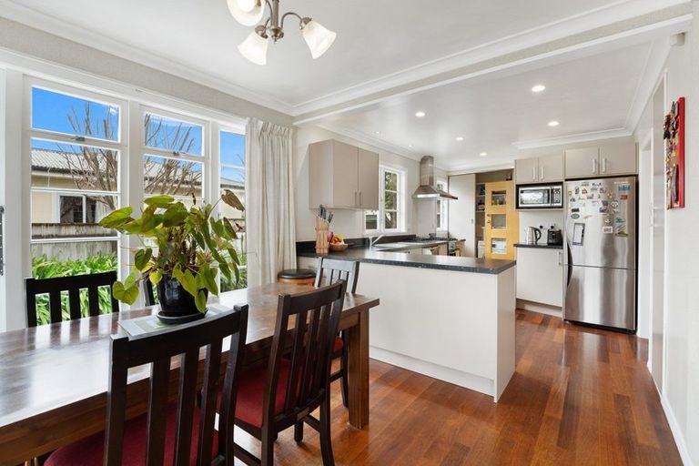 Photo of property in 75 Guy Avenue, Takaro, Palmerston North, 4410