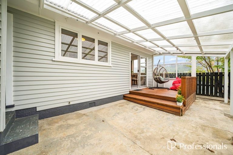 Photo of property in 11 Morrison Grove, Stokes Valley, Lower Hutt, 5019