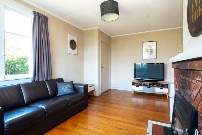 Photo of property in 80 Cox Street, Geraldine, 7930