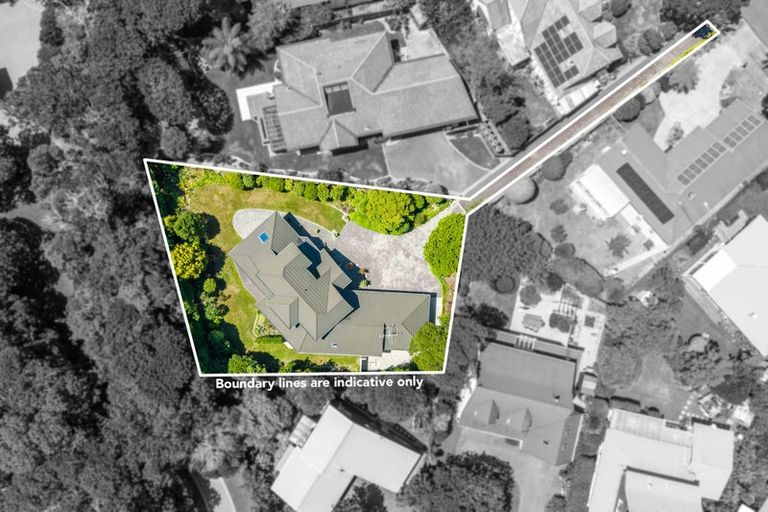 Photo of property in 30 Awanui Drive, Waikanae, 5036