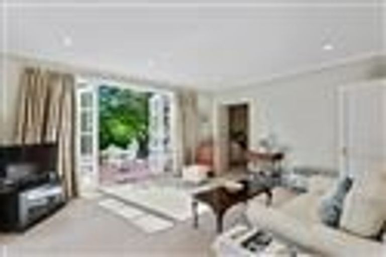 Photo of property in 12 Makora Street, Fendalton, Christchurch, 8041