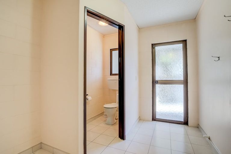 Photo of property in 21 Madill Road, St Andrews, Hamilton, 3200