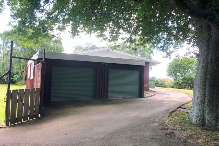 Photo of property in 136 Buick Crescent, Awapuni, Palmerston North, 4412
