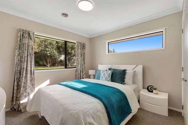 Photo of property in 24 Aotea Drive, Aotea, Porirua, 5024