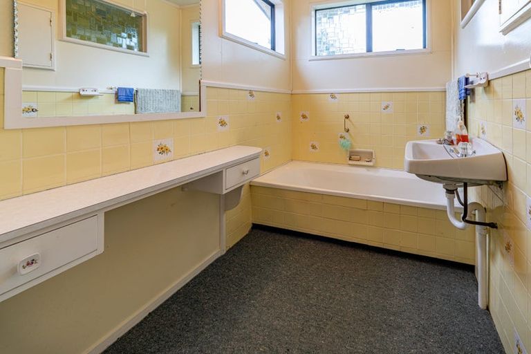 Photo of property in 15 Burdon Road, Woodbury, Geraldine, 7991