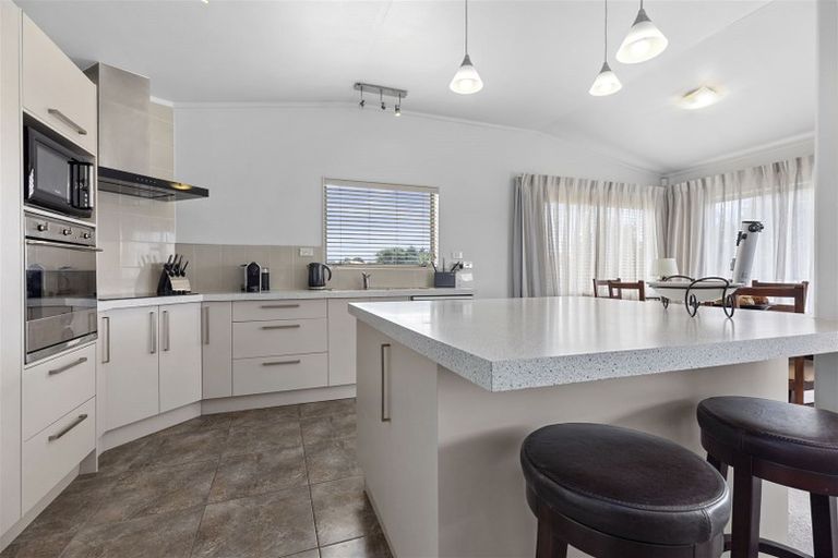 Photo of property in 228a Range Road, Papamoa Beach, Papamoa, 3118