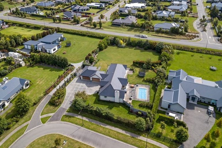 Photo of property in 8 Rotherham Drive, West Melton, 7618