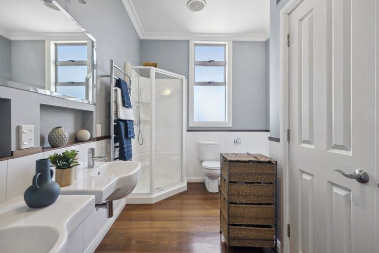 Photo of property in 58 Roseneath Terrace, Roseneath, Wellington, 6011