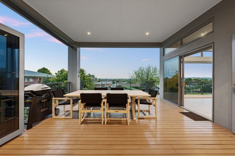 Photo of property in 2 Stonedale Drive, Pukekohe, 2120