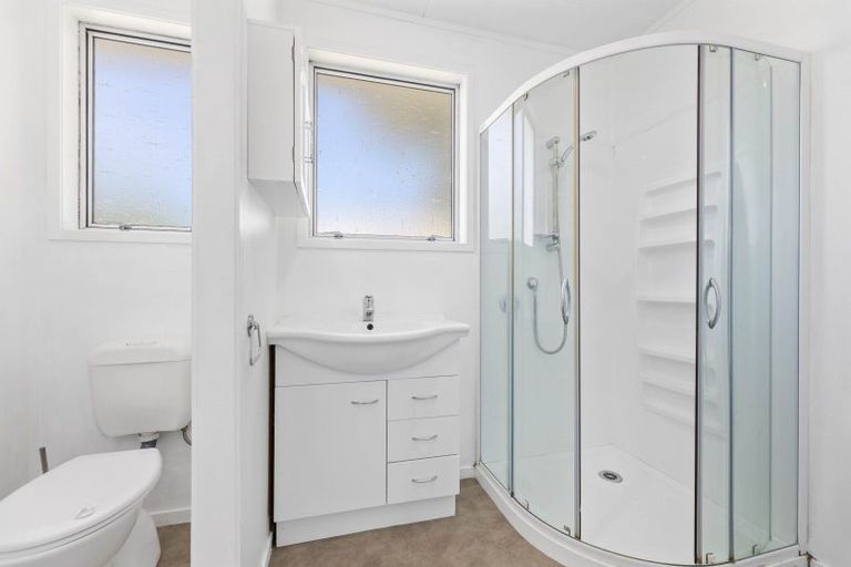 Photo of property in 24 Richmond Avenue, Richmond Heights, Taupo, 3330