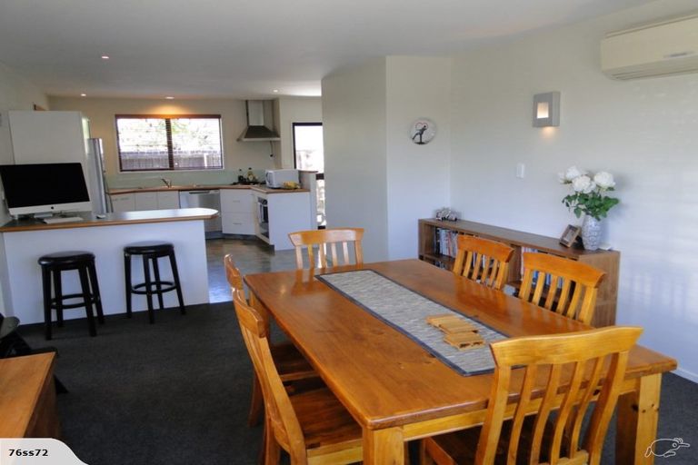 Photo of property in 32 Coates Place, Rangiora, 7400