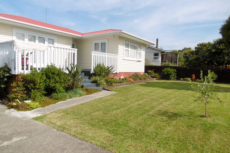 Photo of property in 4/37 Mcleod Road, Weymouth, Auckland, 2103