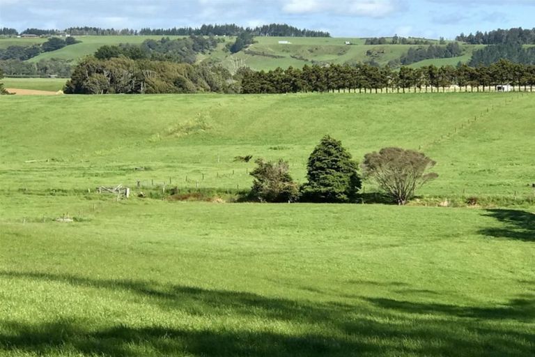 Photo of property in 296 Inland Road North, Tikorangi, Waitara, 4383