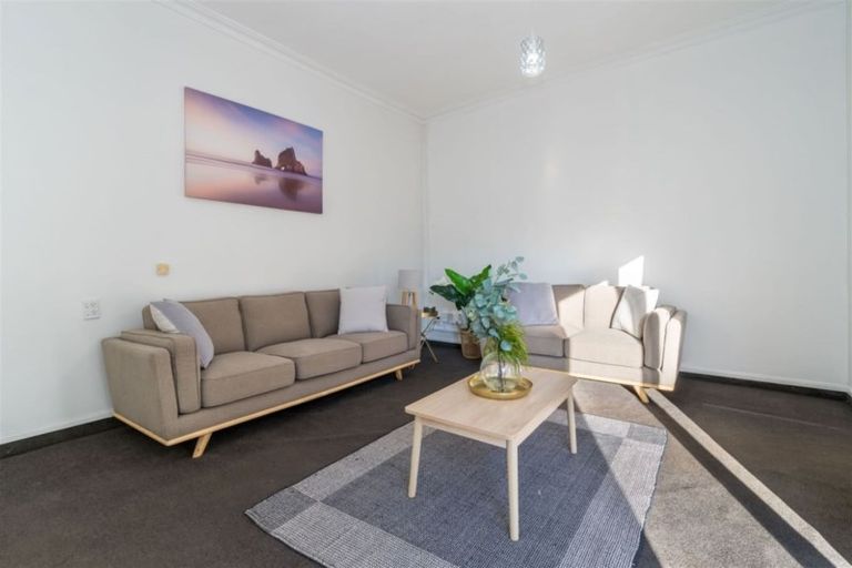 Photo of property in 12 Osmond Street, South Dunedin, Dunedin, 9012