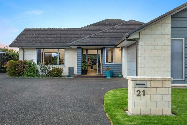 Photo of property in 21 Preston Drive, Katikati, 3129