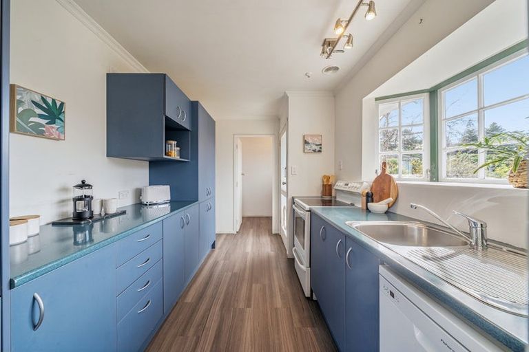 Photo of property in 1 Woolwich Close, Whitby, Porirua, 5024