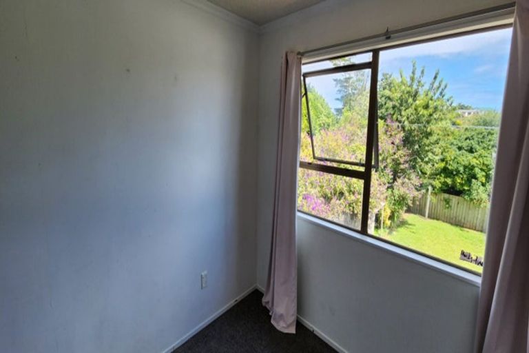 Photo of property in 84 Pioneer Road, Moturoa, New Plymouth, 4310